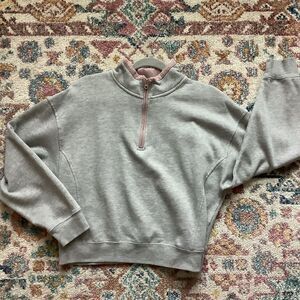 Hippie Rose Cropped Sweatshirt 🌹🥰